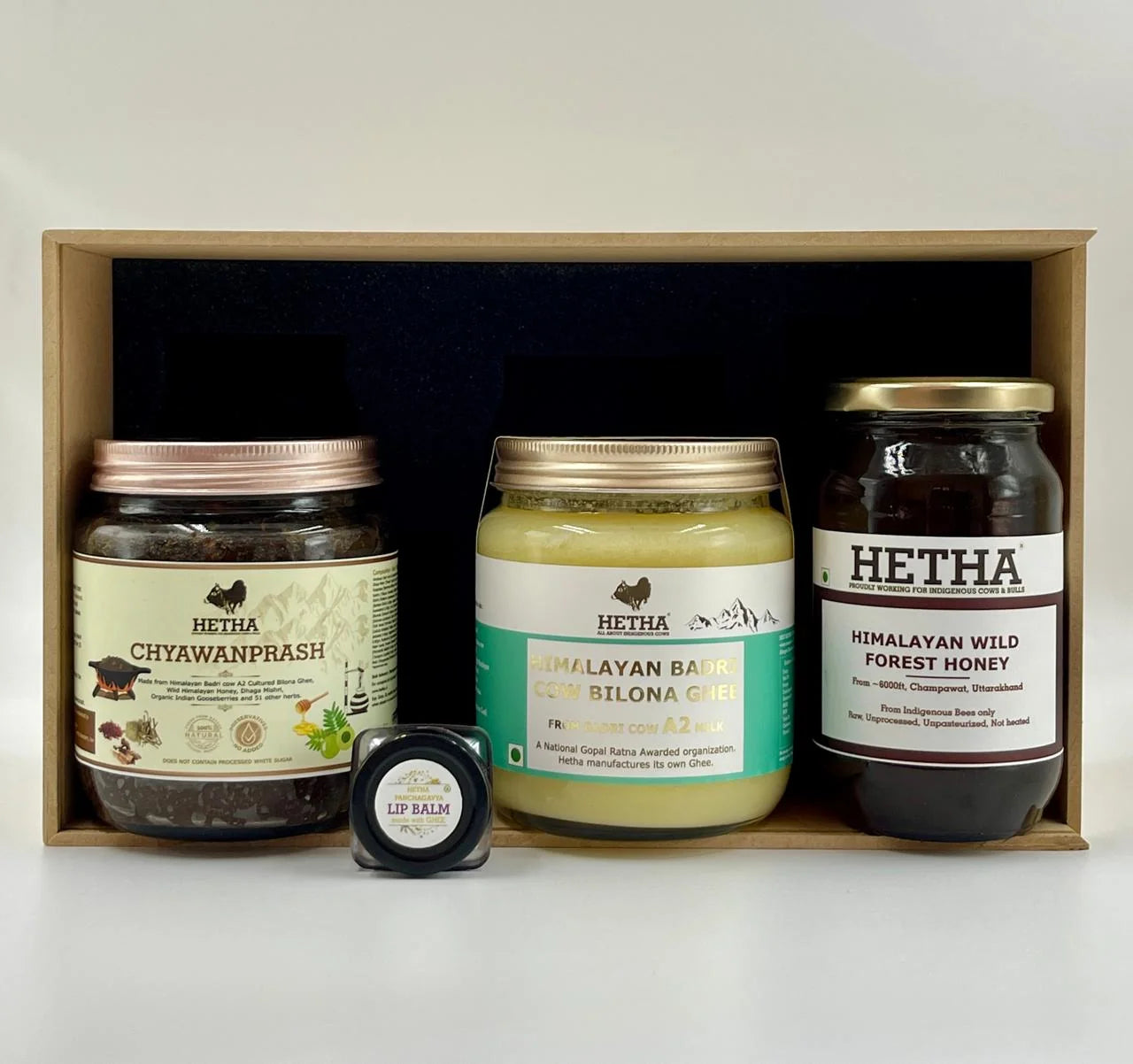 Hetha Hetha Wooden Gift Box With Desi Bilona Ghee