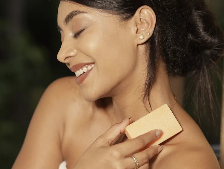 Desiluxe Saundyarya Sutram Soap (Pack of 3)